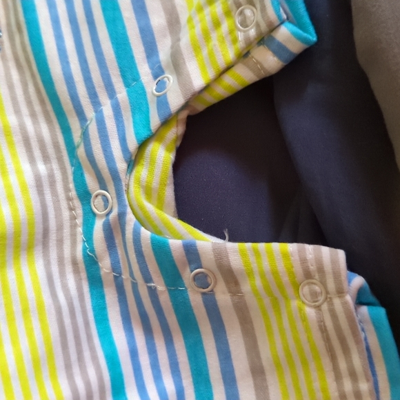 NWT Infant Romper by duck duck Goose.Blue & green stripes with Cute alligator. H - Picture 6 of 10